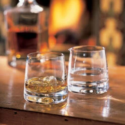 Whisky Collection - Classic Whisky Glass -Dartington Shop classic square